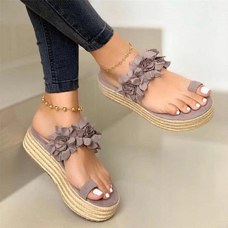 WOMEN CASUAL SANDALS