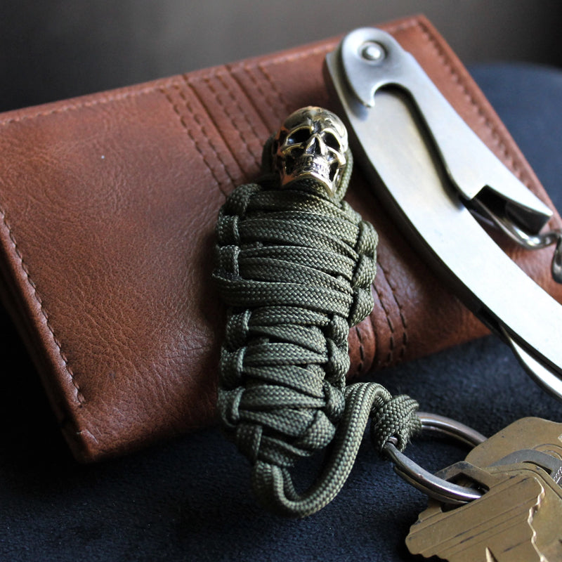 Paracord Nyckelring Mumie Mässingsskalle